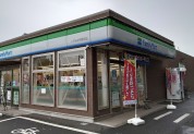 ファミリーマート いずみ中央駅前店